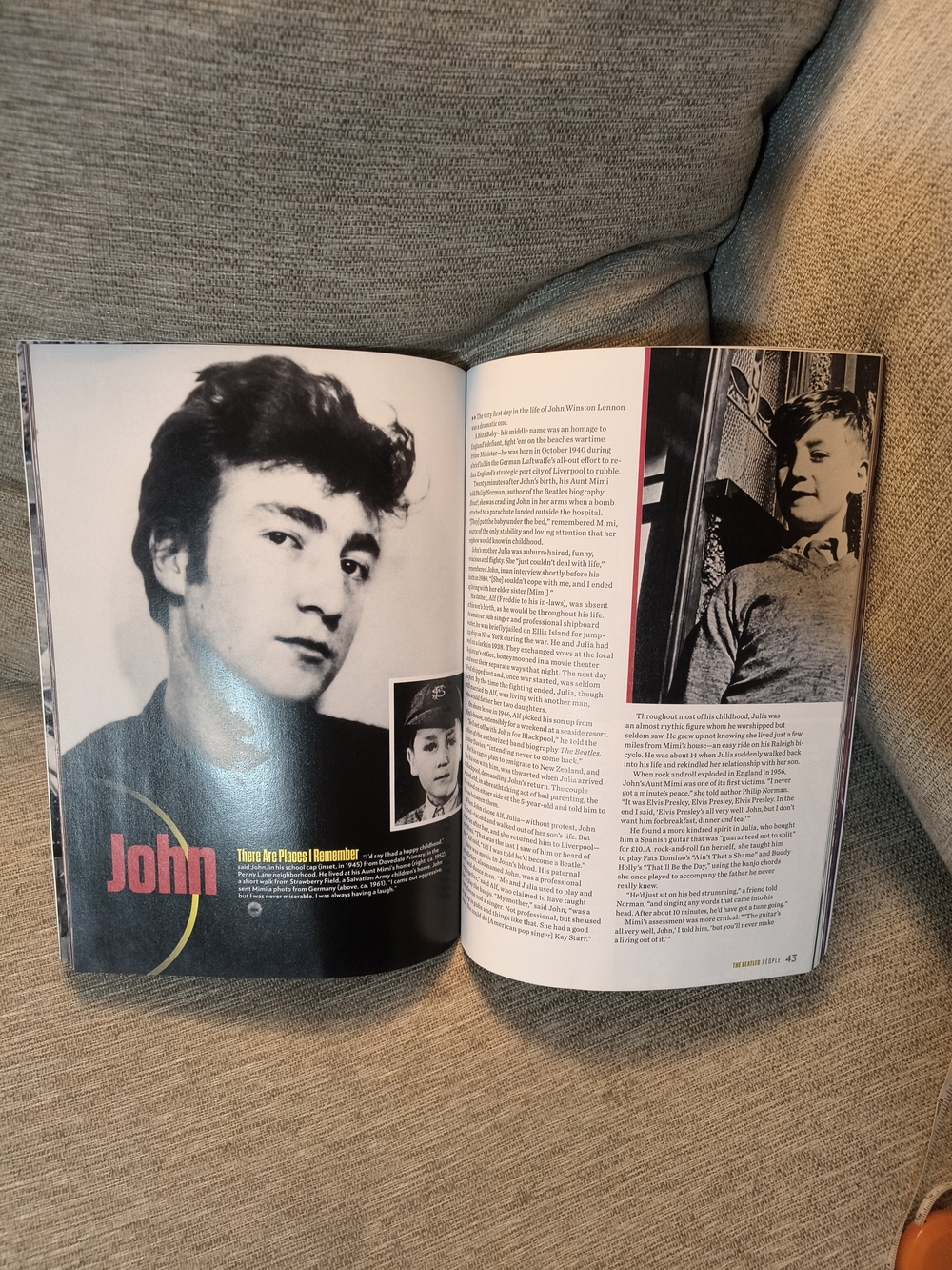 - Black & Red Beatles Collector Notebook - Picture 7 of 8